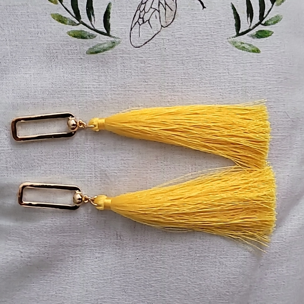 Forever21 yellow tassel earrings